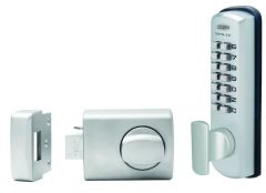 DX DIGITAL KEYPAD WITH 002 DEADLATCH WITH KNOB DP SATIN CHROME